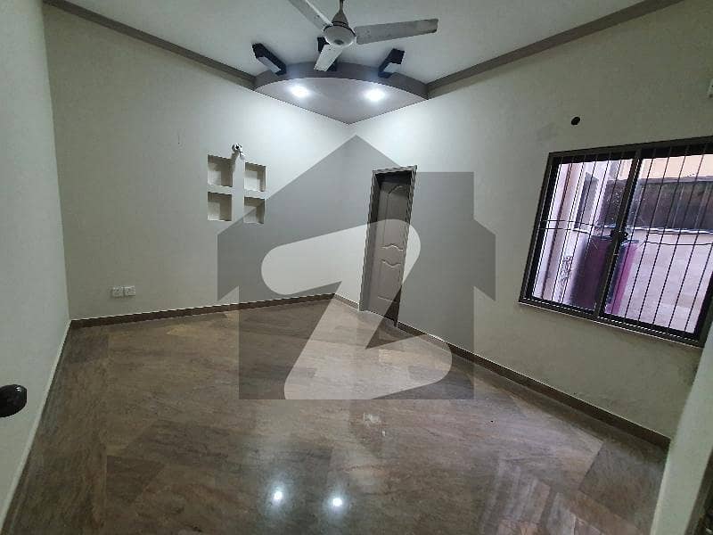 ڈیفینس رایا ڈی ایچ اے ڈیفینس,لاہور میں 5 کمروں کا 14 مرلہ مکان 8.5 کروڑ میں برائے فروخت۔
