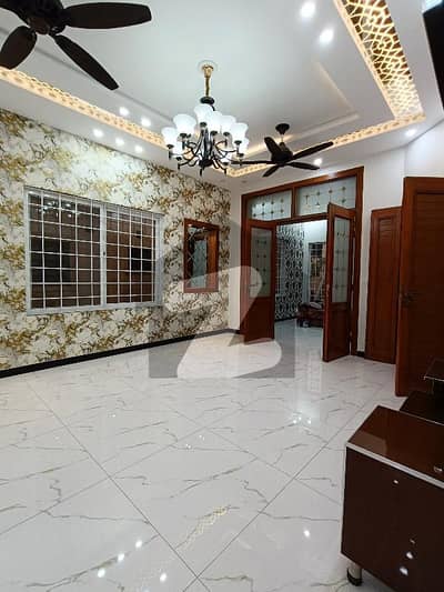 Bahria Town Phase 8 Rawalpindi Usman Block 07 Marla House For Rent.