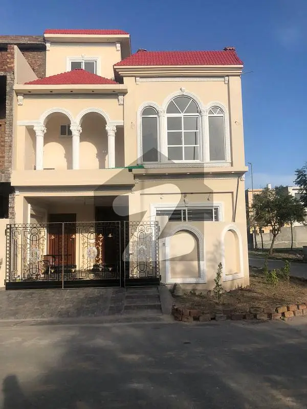 5 Marla Corner Slightly Used Prime Location House For ale in Tulip Block Park View City Lahore