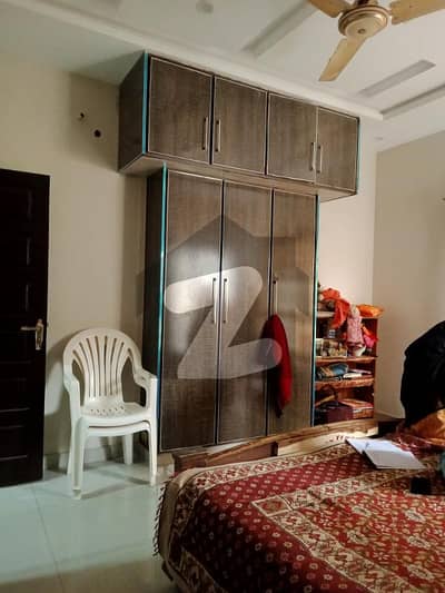 پنجاب سمال انڈسٹریز کالونی لاہور میں 3 کمروں کا 5 مرلہ مکان 62.0 ہزار میں کرایہ پر دستیاب ہے۔