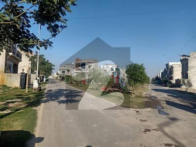5 Marla Full Paid Choice Location Plot For Sale in Rose Block Park View City Lahore