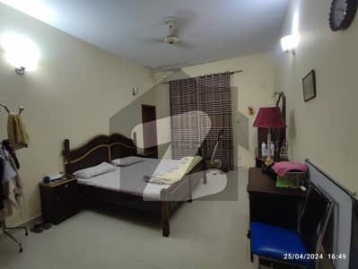 ڈی ایچ اے فیز 2 ڈیفنس (ڈی ایچ اے),لاہور میں 6 کمروں کا 1 کنال مکان 6.25 کروڑ میں برائے فروخت۔