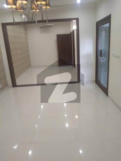 One Kanal 3 Bed Tile Flooring Upper Portion In Falcon Complex For Rent