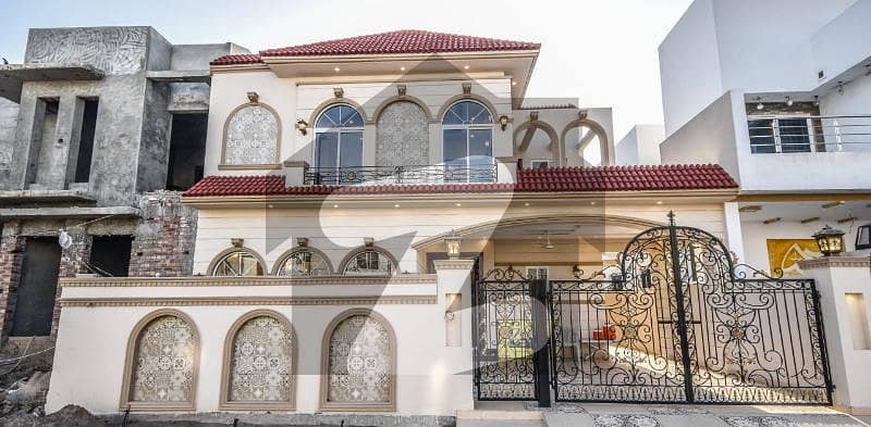 8 Marla Brand New Luxury Villa For rent Top Location Of DHA 9 Town Lahore