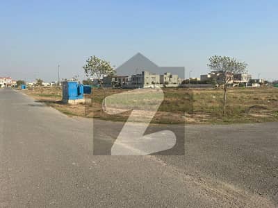 PLOT NUMBER 378 BLOCK E EXCELLENT LOCATION VERY REASONABLE PRICE
