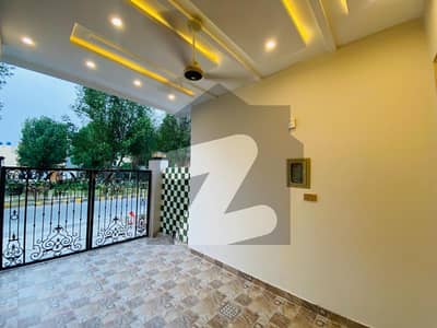 5 Marla New Lavish House In EE Block 2 Side Open Is Available For Sale In Citi Housing, Gujranwala