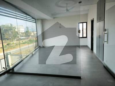 AN EXCELLENT BRAND NEW BUILDING/ 4500 SQYRDS/ 8 FLOORS/ F-11 MARKAZ IS AVAILABLE FOR SALE