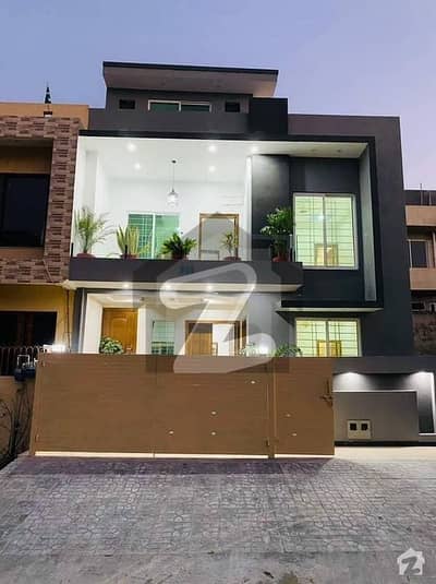 4 MARLA 25X40 HOUSE FOR SALE IN G13 ISB PRIME LOCATION OF SECTOR