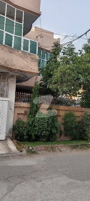 ساروبا گارڈن ہاؤسنگ سوسائٹی لاہور میں 7 کمروں کا 11 مرلہ مکان 3.3 کروڑ میں برائے فروخت۔