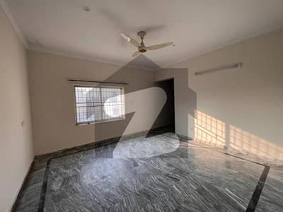 1 Kanal Beautiful Upper Portion For Rent In Opf Housing Society.