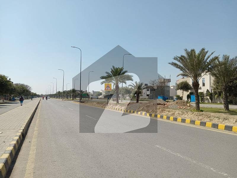 ڈی ایچ اے 9 ٹاؤن ۔ بلاک سی ڈی ایچ اے 9 ٹاؤن,ڈیفنس (ڈی ایچ اے),لاہور میں 5 مرلہ رہائشی پلاٹ 1.05 کروڑ میں برائے فروخت۔