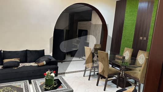 سیٹیلائیٹ ٹاؤن - بلاک ڈی سیٹیلائیٹ ٹاؤن,راولپنڈی میں 6 کمروں کا 9 مرلہ مکان 10.0 کروڑ میں برائے فروخت۔