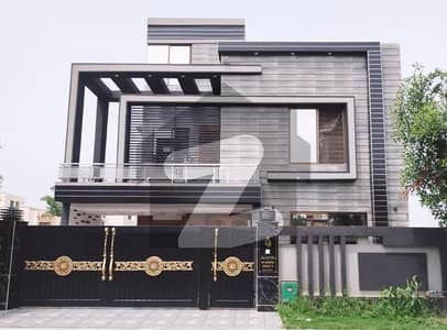 Brand New 10 Marla Upper Portion Available fir rent Bahria town lahore