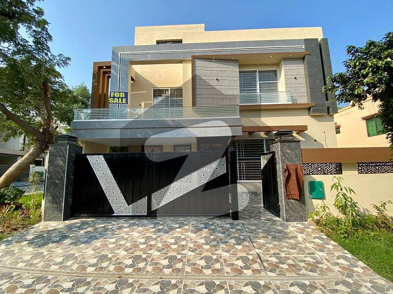 10 Marla Luxury Brand New House Available For Rent Bahria Town Lahore
