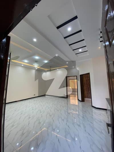 10 Marla New Modern House For Sale In Overseas B Bahria Town Lahore