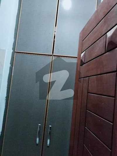 Upper Portion With Roof Top