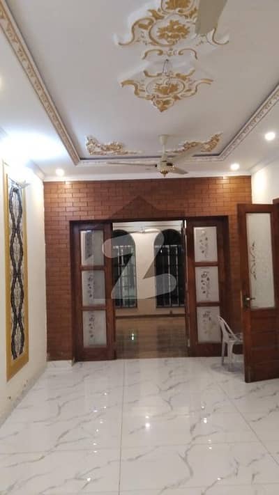 نشیمنِ اقبال فیز 2 نشیمنِ اقبال,لاہور میں 2 کمروں کا 10 مرلہ زیریں پورشن 48.0 ہزار میں کرایہ پر دستیاب ہے۔