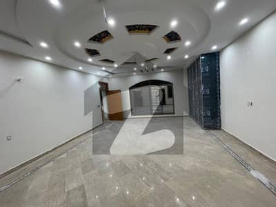 A Stunning Upper Portion Is Up For Grabs In Marghzar Officers Colony Marghzar Officers Colony