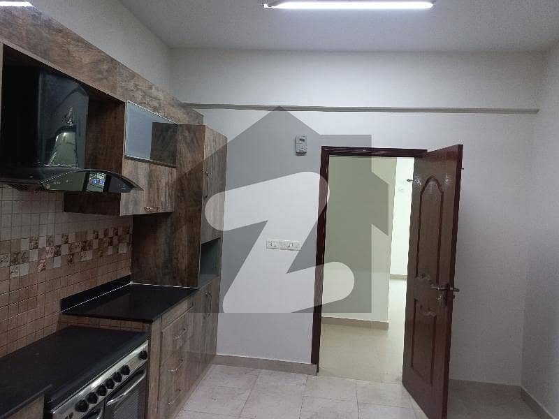10 Marla 3 bed Apartment With Gas Available For sale