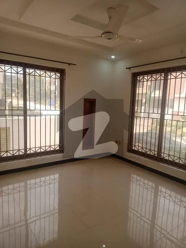 9 Marla Ground Portion for Rent in G-13 Islamabad