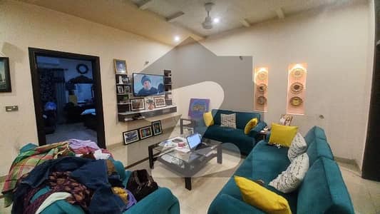 ائیر لائن ہاؤسنگ سوسائٹی لاہور میں 5 کمروں کا 10 مرلہ مکان 1.4 لاکھ میں کرایہ پر دستیاب ہے۔