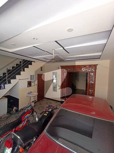 لاہور میڈیکل ہاؤسنگ سوسائٹی لاہور میں 3 کمروں کا 4 مرلہ مکان 1.5 کروڑ میں برائے فروخت۔