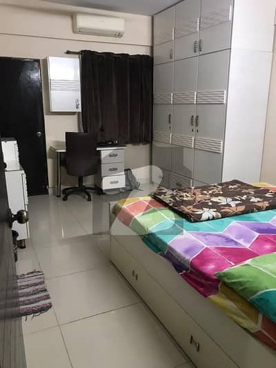 مسلم آباد سوسائٹی کراچی میں 3 کمروں کا 8 مرلہ فلیٹ 2.2 کروڑ میں برائے فروخت۔