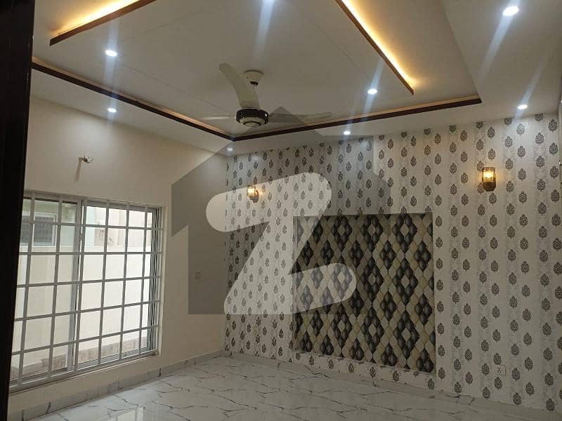 10 Marla Like New Upper Portion With Gas Available For Rent In Bahria Town Lahore.