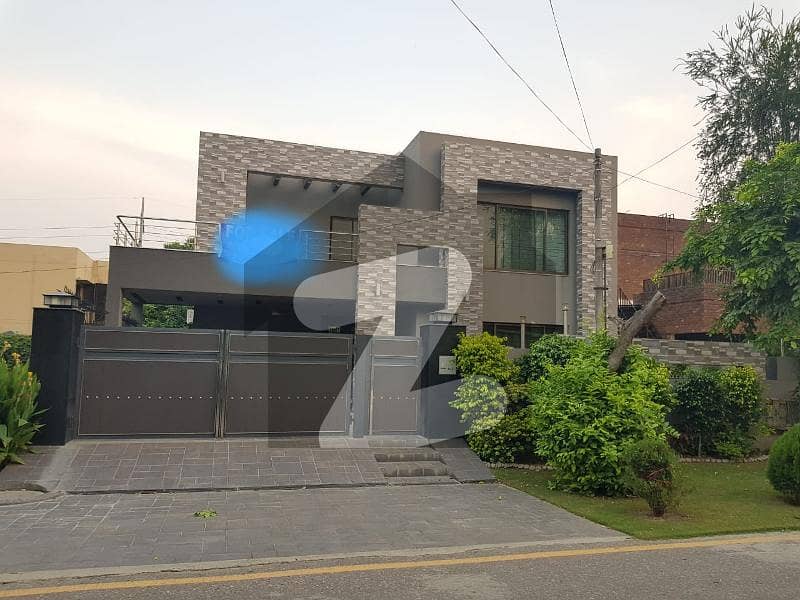 DEFENCE ONE KANAL BEAUTIFUL HOUSE FOR SALE IN DHA LAHORE