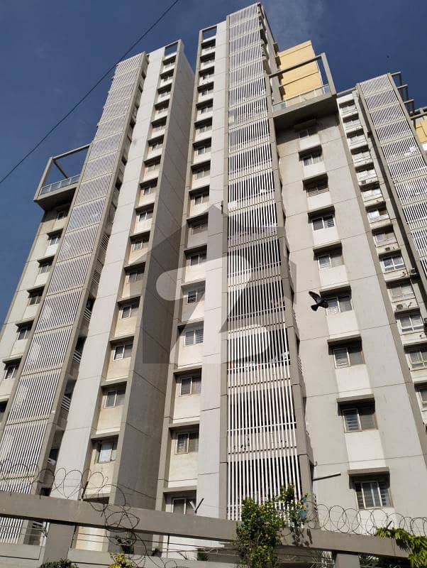 فریرے ٹاؤن کراچی میں 3 کمروں کا 9 مرلہ فلیٹ 5.0 کروڑ میں برائے فروخت۔