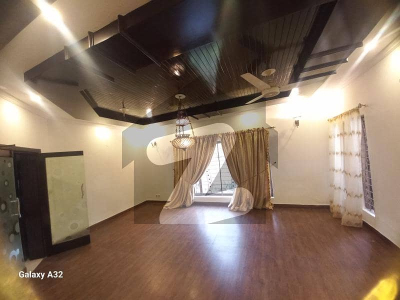 1 kanal lower portion facing Park for rent available in Valencia Housing Society Lahore