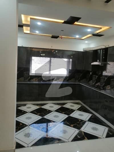 الرحمان گارڈن فیز 2 الرحمان گارڈن,لاہور میں 3 کمروں کا 16 مرلہ بالائی پورشن 60.0 ہزار میں کرایہ پر دستیاب ہے۔