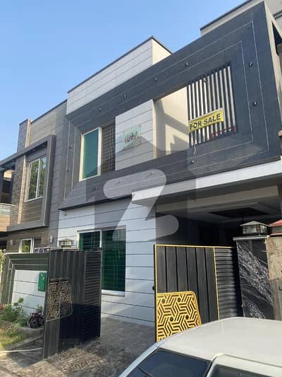 Five Marla Brand New Double Storey House in Bahria Town Lahore