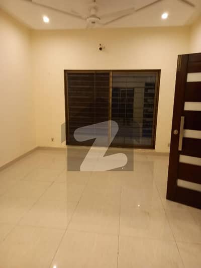 5 MARLA HOUSE HOTLOCATION FOR FOR SALE IN NEW LAHORE CITY