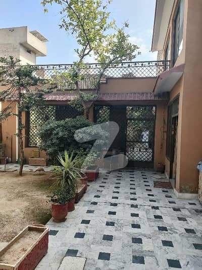 DOUBLE STORY DOUBLE UNIT HOUSE FOR SALE AZIZABAD NEAR TENCH BATTA CHOWK