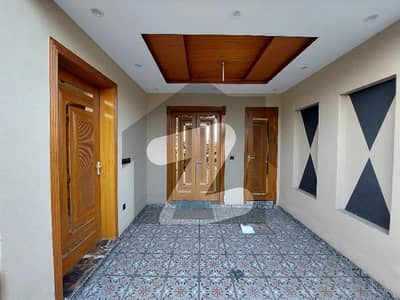 الکبیر ٹاؤن - فیز 2 الکبیر ٹاؤن,رائیونڈ روڈ,لاہور میں 4 کمروں کا 5 مرلہ مکان 1.85 کروڑ میں برائے فروخت۔