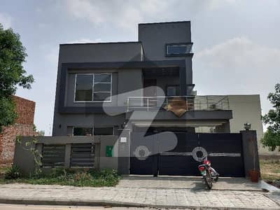 10 Marla Upper Portion Available For Rent In Bahria Orchard Raiwind Road