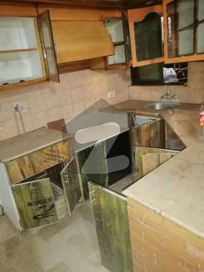 7 marla lower portion for rent in pcsir staff colony main college road Lahore