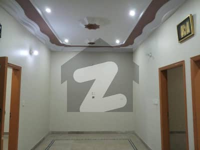 سکیم 33 کراچی میں 2 کمروں کا 5 مرلہ بالائی پورشن 30.0 ہزار میں کرایہ پر دستیاب ہے۔