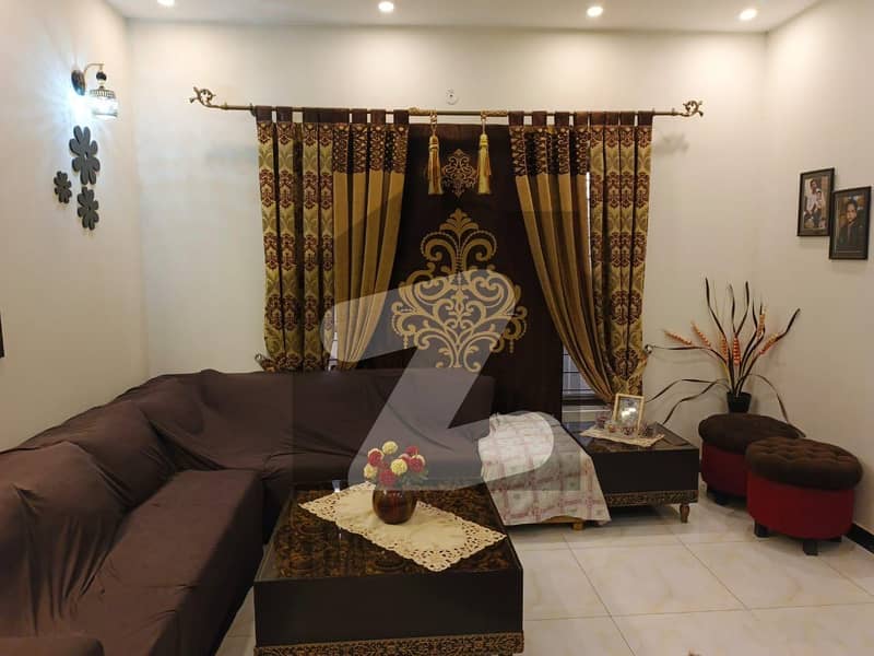 10 Marla House For Sale In D Block Lda Avenue One Lahore