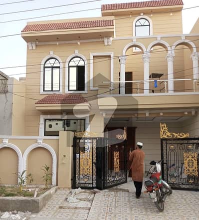 ویلینشیاء ہاؤسنگ سوسائٹی لاہور میں 5 کمروں کا 7 مرلہ مکان 2.35 کروڑ میں برائے فروخت۔