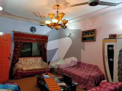گلشنِ اقبال - بلاک 11 گلشنِ اقبال,گلشنِ اقبال ٹاؤن,کراچی میں 6 کمروں کا 4 مرلہ مکان 3.25 کروڑ میں برائے فروخت۔