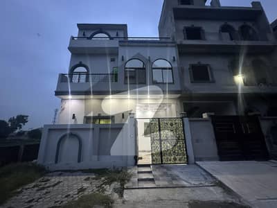 بسم اللہ ہاؤسنگ سکیم جی ٹی روڈ,لاہور میں 4 کمروں کا 3 مرلہ مکان 95.0 لاکھ میں برائے فروخت۔