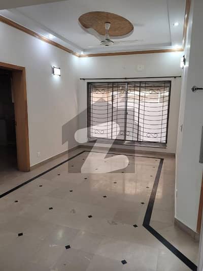 10 Marla New House For Rent In Bahria Town Lahore