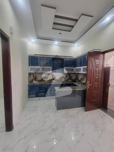 ہنسا سوسائٹی سکیم 33,کراچی میں 4 کمروں کا 5 مرلہ مکان 2.7 کروڑ میں برائے فروخت۔