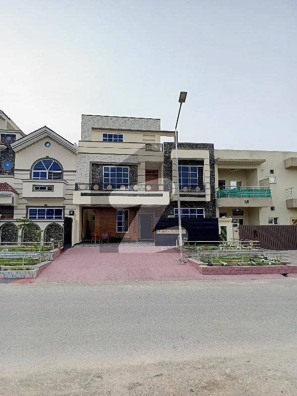 35x70 (10Marla)Brand New Modren Luxury House Available For sale in G_13 Front open Rent value 2.5lakh