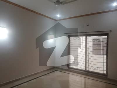 10 MARLA LOWER PORTION FOR RENT IN SECTOR C BAHRIA TOWN LAHORE