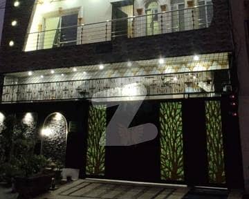 بسم اللہ ہاؤسنگ سکیم ۔ اقبال بلاک بسم اللہ ہاؤسنگ سکیم,جی ٹی روڈ,لاہور میں 8 کمروں کا 7 مرلہ مکان 3.4 کروڑ میں برائے فروخت۔