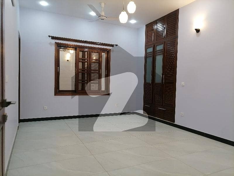 Prime Location 400 Square Yards House For sale Is Available In Federal B Area - Block 13