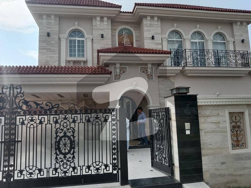 Brand New 1 Kanal Luxurious Bungalow for Rent in DHA Phase 6